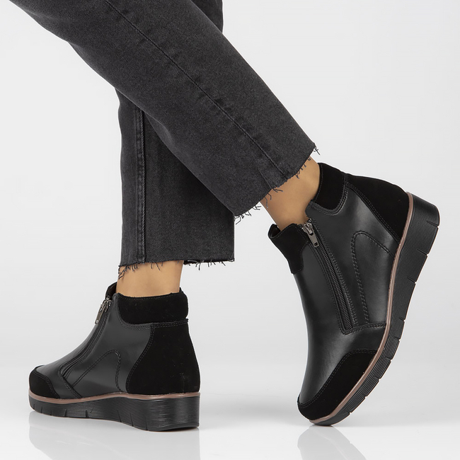Černé kožené kotníkové boty Filippo DBT3950/26 BK