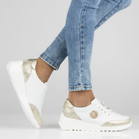 Bílé kožené sneakersy Filippo DP4591/23 WH