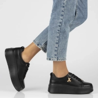 Černé kožené sneakersy Filippo DP6246/25 BK