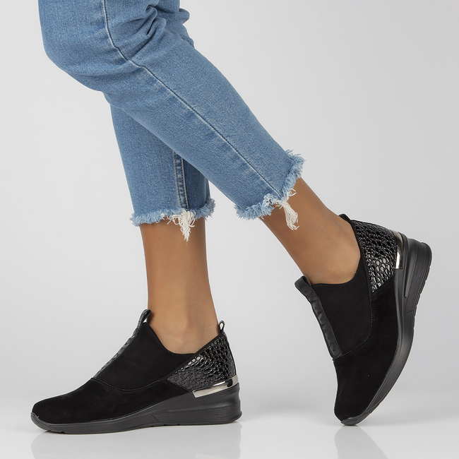 Černé kožené sneakersy Filippo DP1689/22 BK BK