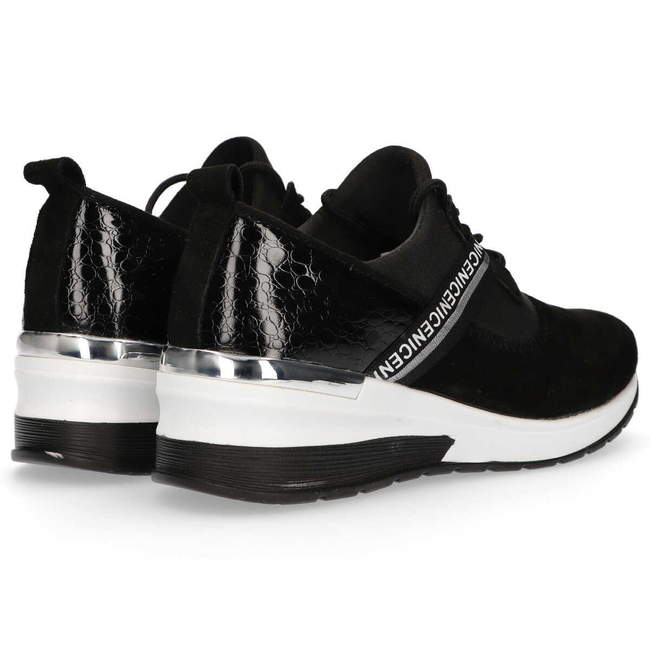 Černé kožené sneakersy Filippo DP1388/20 BK