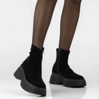 Černé kotníkové boty na platformě Filippo DBT8235/26 BK