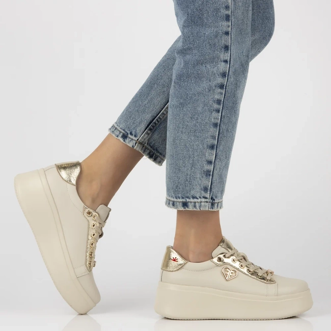 Béžové kožené sneakersy Filippo DP6792/25 BE