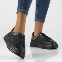 Černé kožené sneakersy Filippo DP6164/24 BK