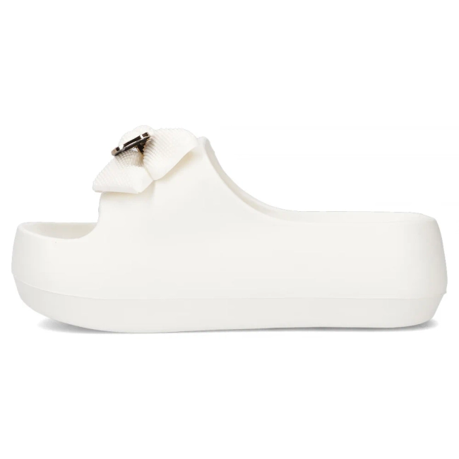 Bílé pantofle Filippo DK7111/25 WH