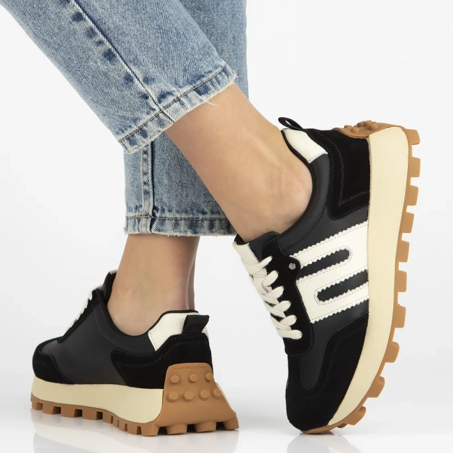 Černé kožené sneakersy Filippo DP6743/25 BK