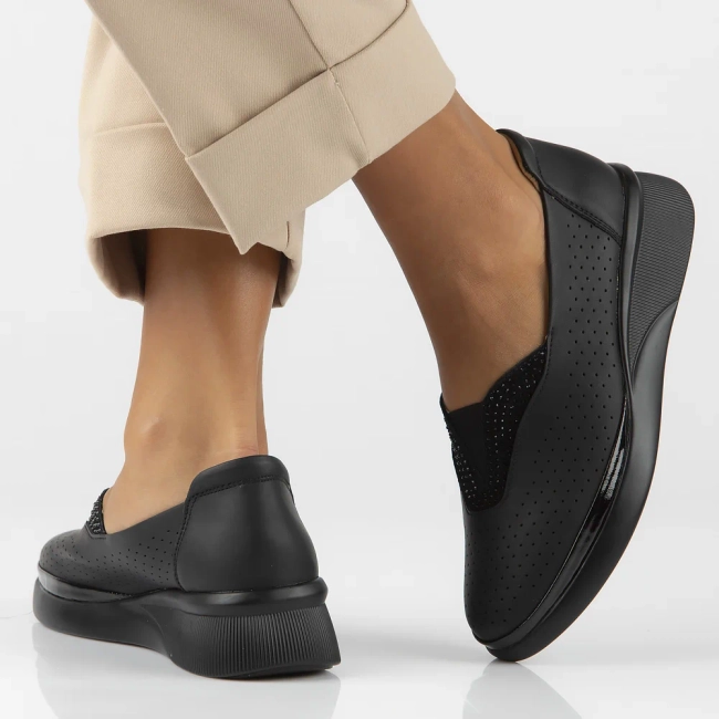 Černé kožené polobotky Filippo DP6208/24 BK