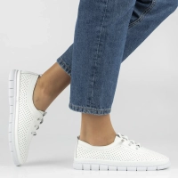 Bílé kožené polobotky Filippo DP7671/26 WH