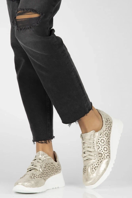 Zlaté kožené sneakersy Filippo DP4690/24 GO