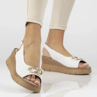 Bílé kožené sandály Filippo DS7648/26 WH