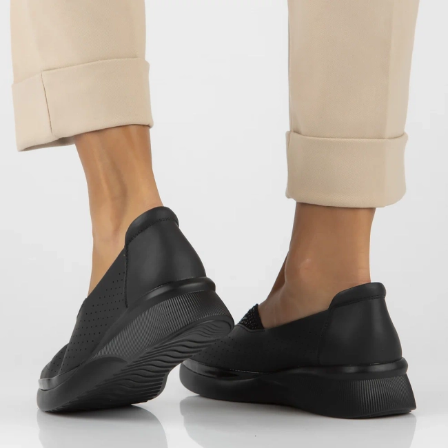 Černé kožené polobotky Filippo DP6208/24 BK
